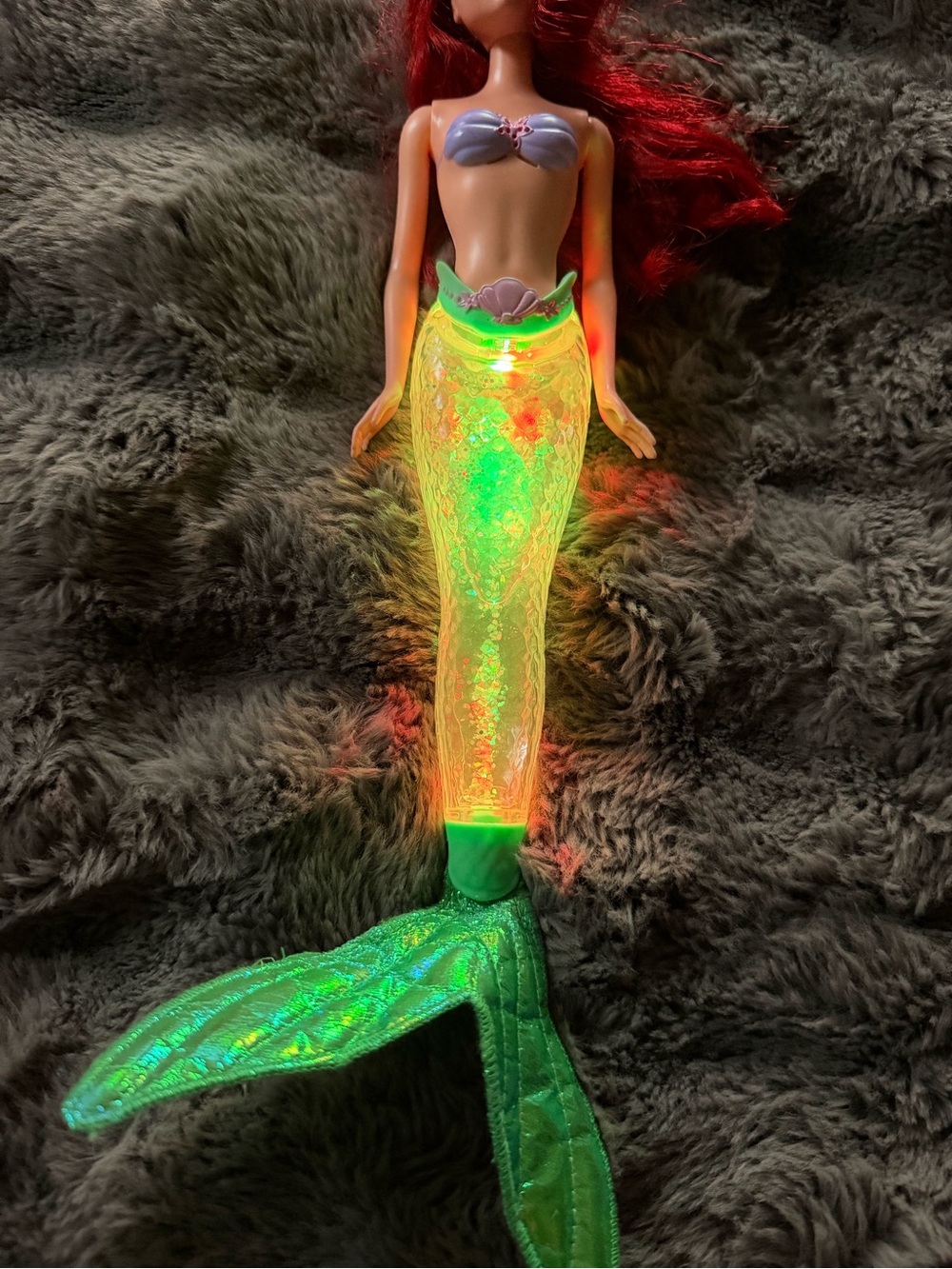 Vintage My Little Mermaid Barbie 2005 - Picture 5 of 8